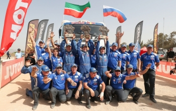 Триумф на ралли-рейдах: россияне выиграли оба «Дакара»