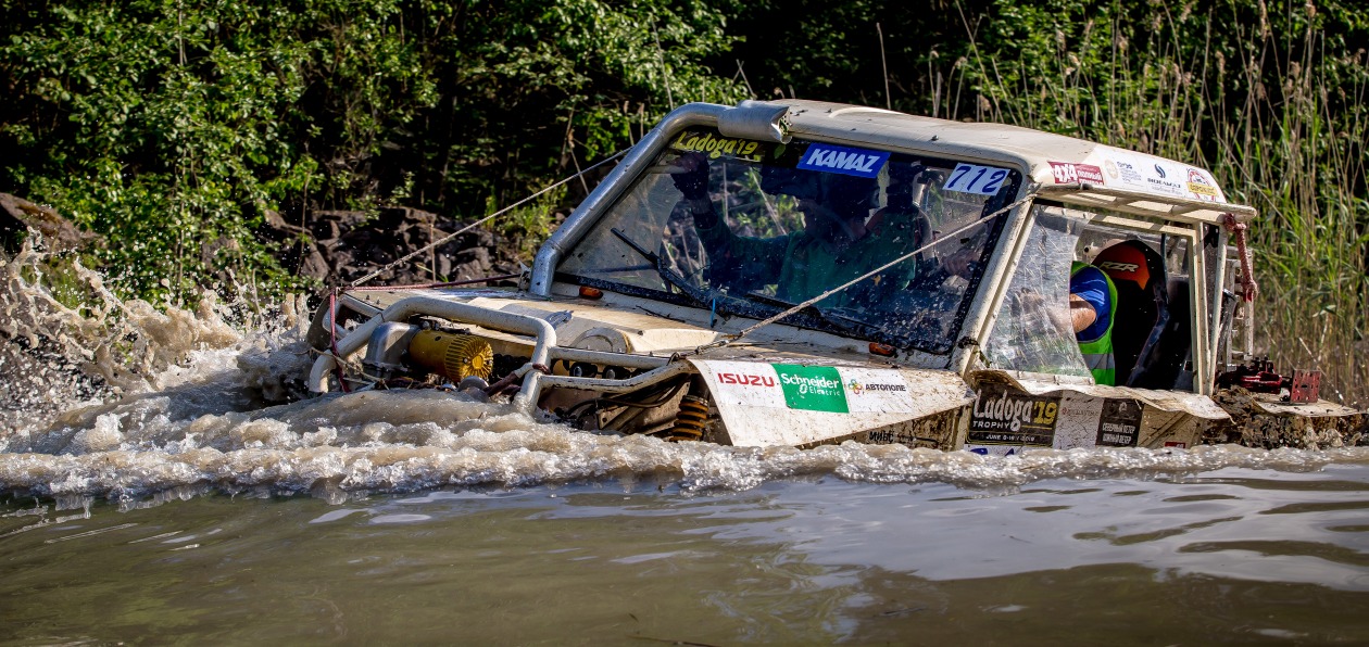 Трофи-рейд «Ladoga Trophy 2019» покоряет Карелию