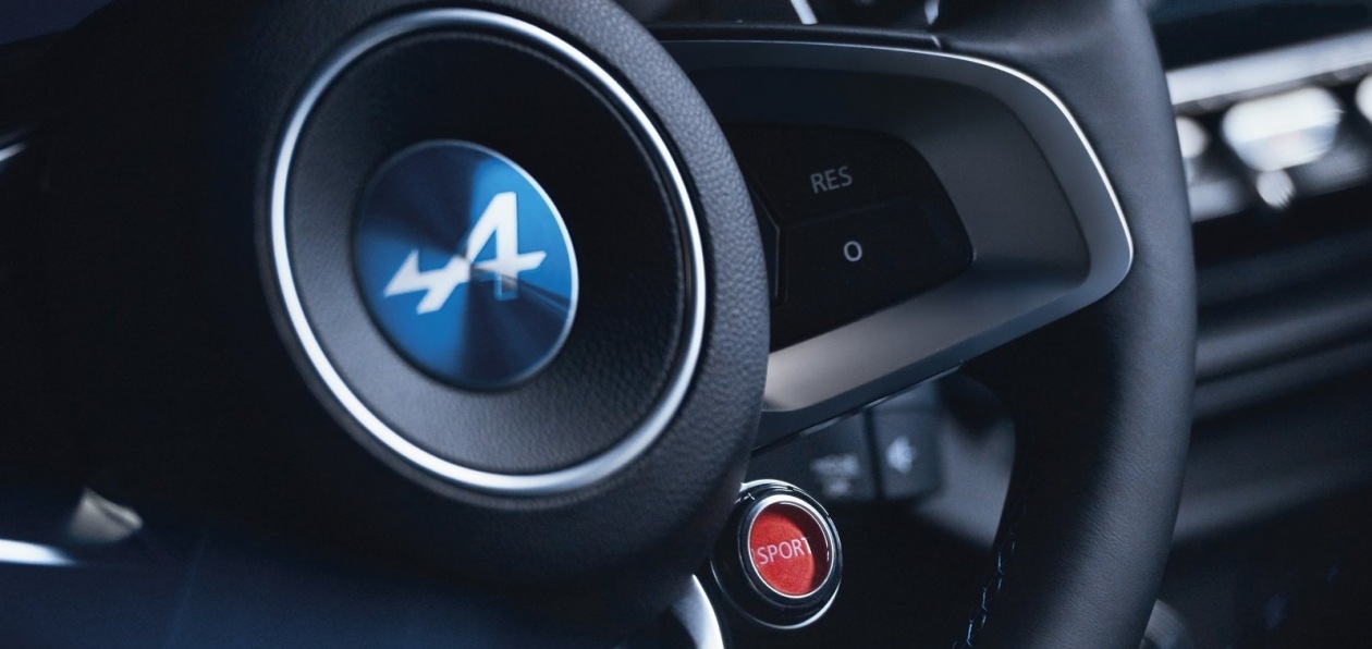 Заводская команда Renault в «Формуле-1» будет называться Alpine F1