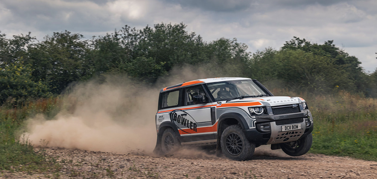 Bowler представил ралли-версию Land Rover Defender