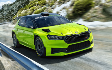 Новый болид для Грязина и не только: Skoda представила Fabia RS Rally2