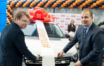 Компания «Газпромнефть» разыграла три внедорожника