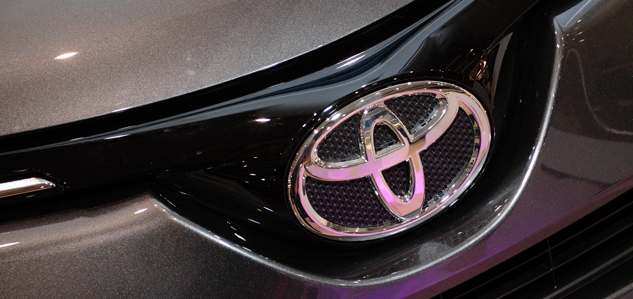 Toyota отзывает без малого 1,5 млн автомобилей