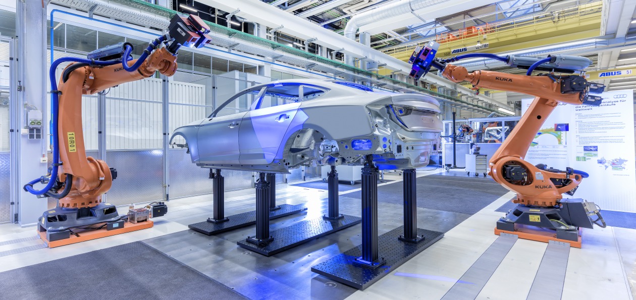 Вкалывают роботы: Audi отказывается от людей на производстве Smart Factory