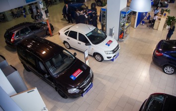 В 2017 году по госпрограммам поддержки авторынка продано более 100 тысяч машин