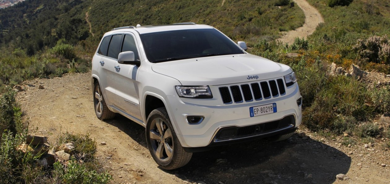 Россияне вновь заинтересовались Jeep Grand Cherokee