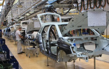 Петербургский автопром растет быстрее общероссийского