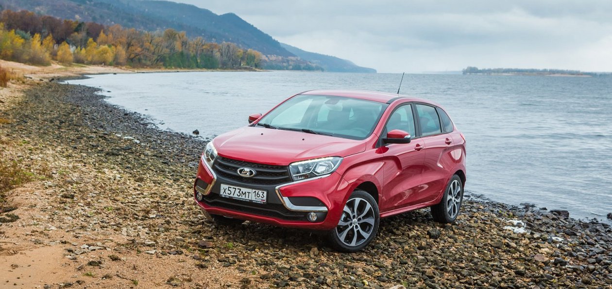Россияне скупают Lada XRAY