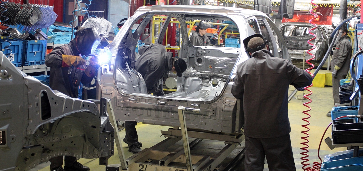 Автозаводы Петербурга превзойдут показатели 2015 года