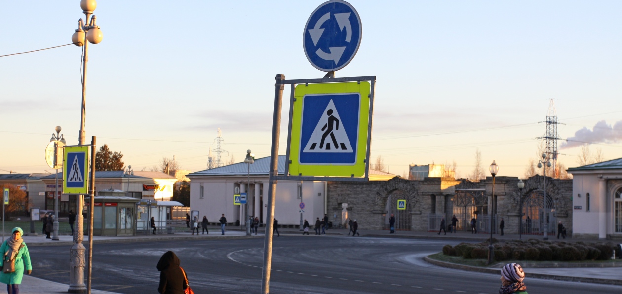 В России изменились правила кругового движения