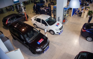 Россияне стали активнее раскупать автомобили Lada
