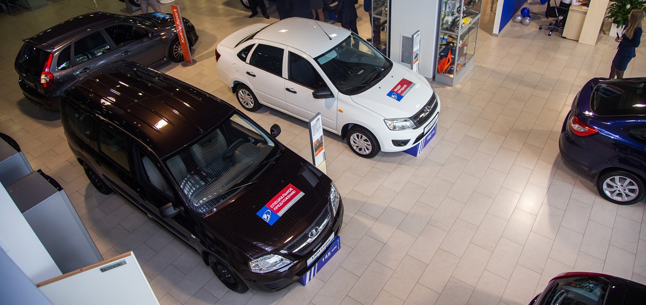 Россияне стали активнее раскупать автомобили Lada