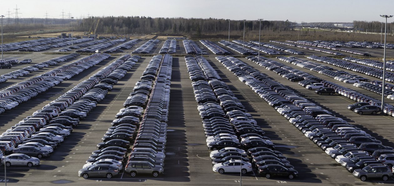 Авторынок Петербурга бьет двухлетний рекорд