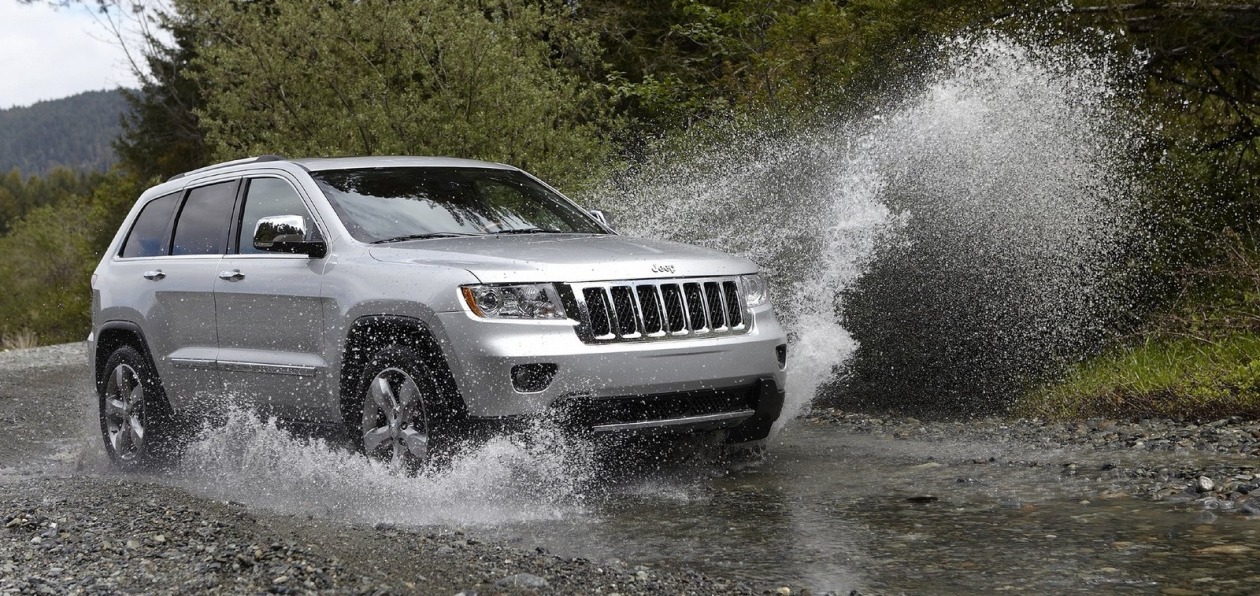 В России отзывают более 10 тысяч Jeep Grand Cherokee