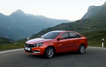 Lada Vesta вышла на первое место по продажам в России