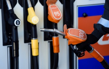 Эксперты: акцизы на бензин в России могут снизить, но потребители этого не почувствуют