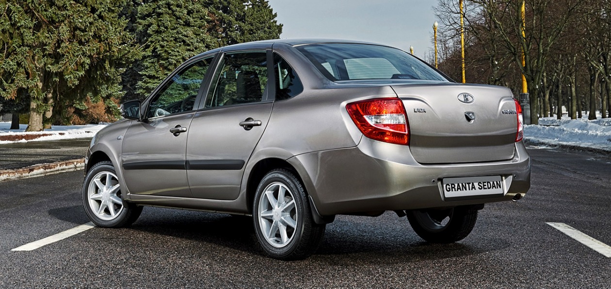 Lada Granta обогнала Lada Vesta