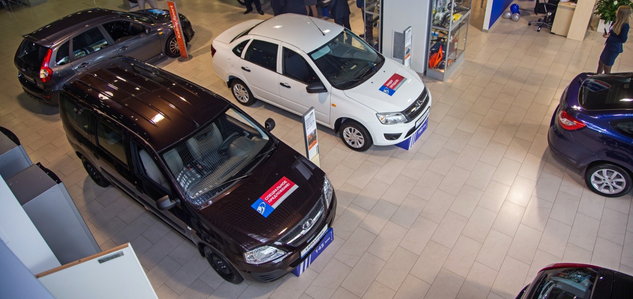 В России продолжают раскупать новые автомобили