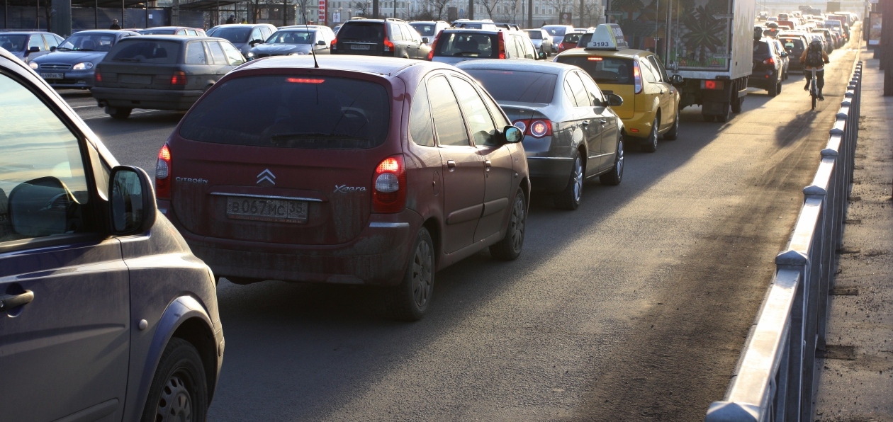 Уровень автомобилизации в России вырос, но Запад мы не догнали