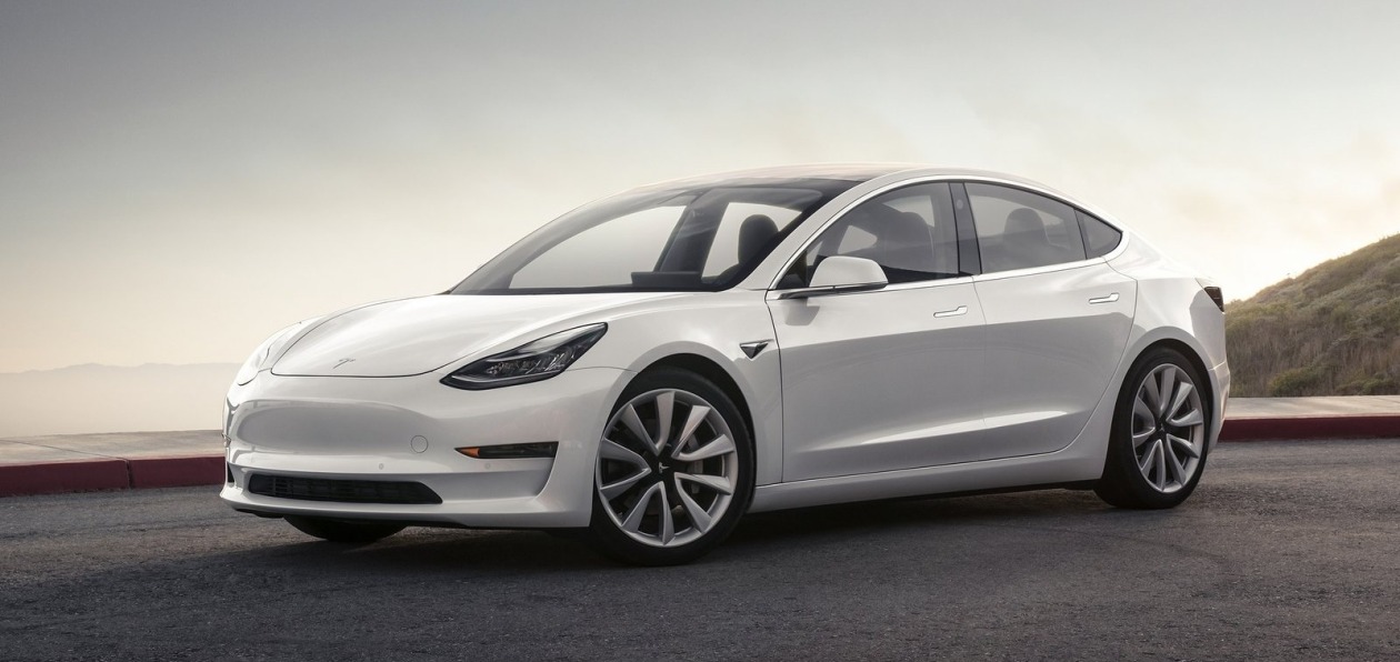 Норвежцы активно скупают Tesla Model 3