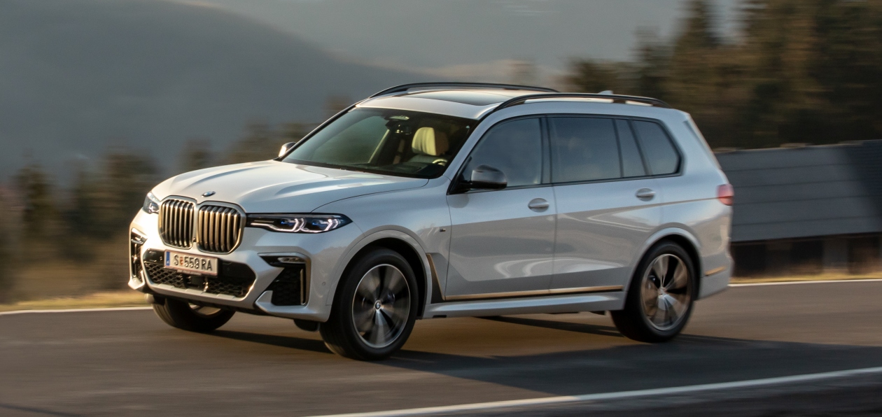 В BMW X7 нашли неисправность с подушками
