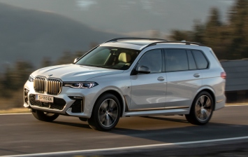 В BMW X7 нашли неисправность с подушками
