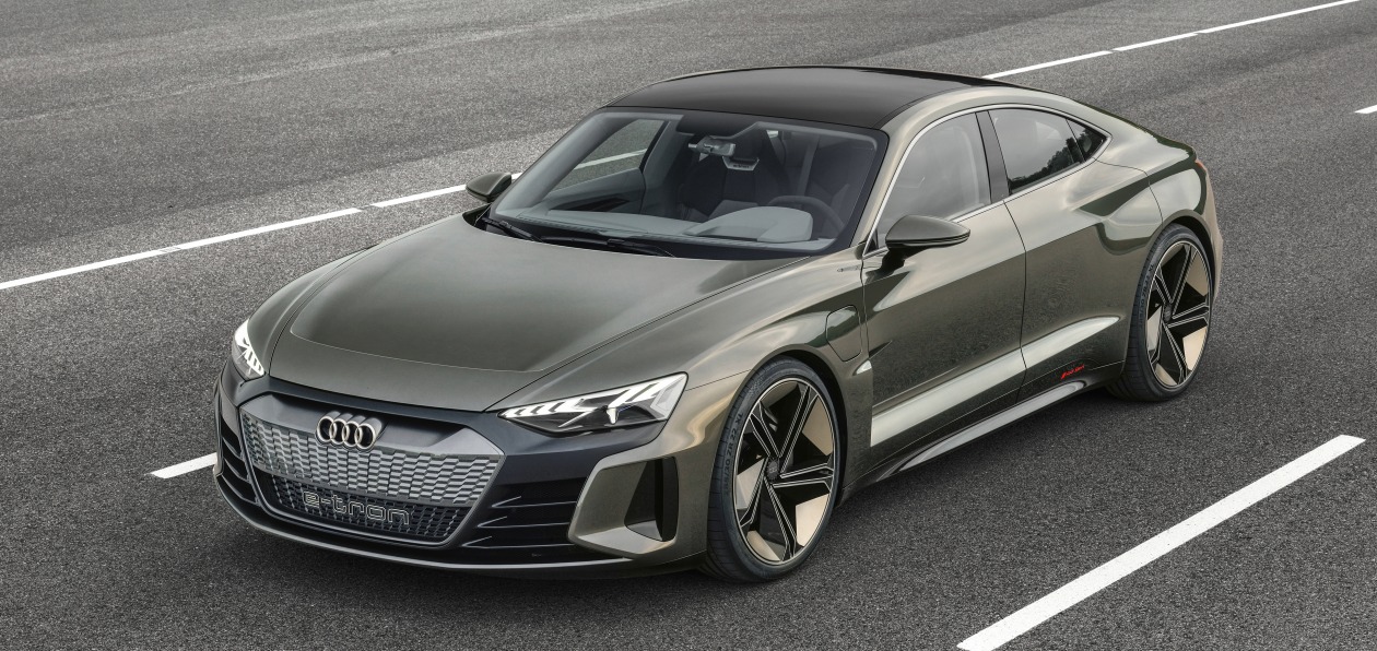 Audi готовит к производству e-tron GT