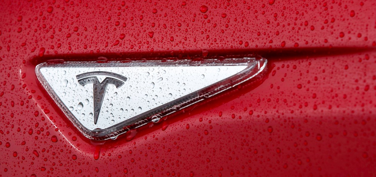Model 3 не спасла Tesla от убытков