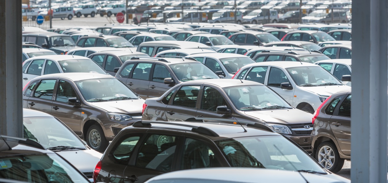 Российские автопроизводители готовы перейти на электронные ПТС с сентября