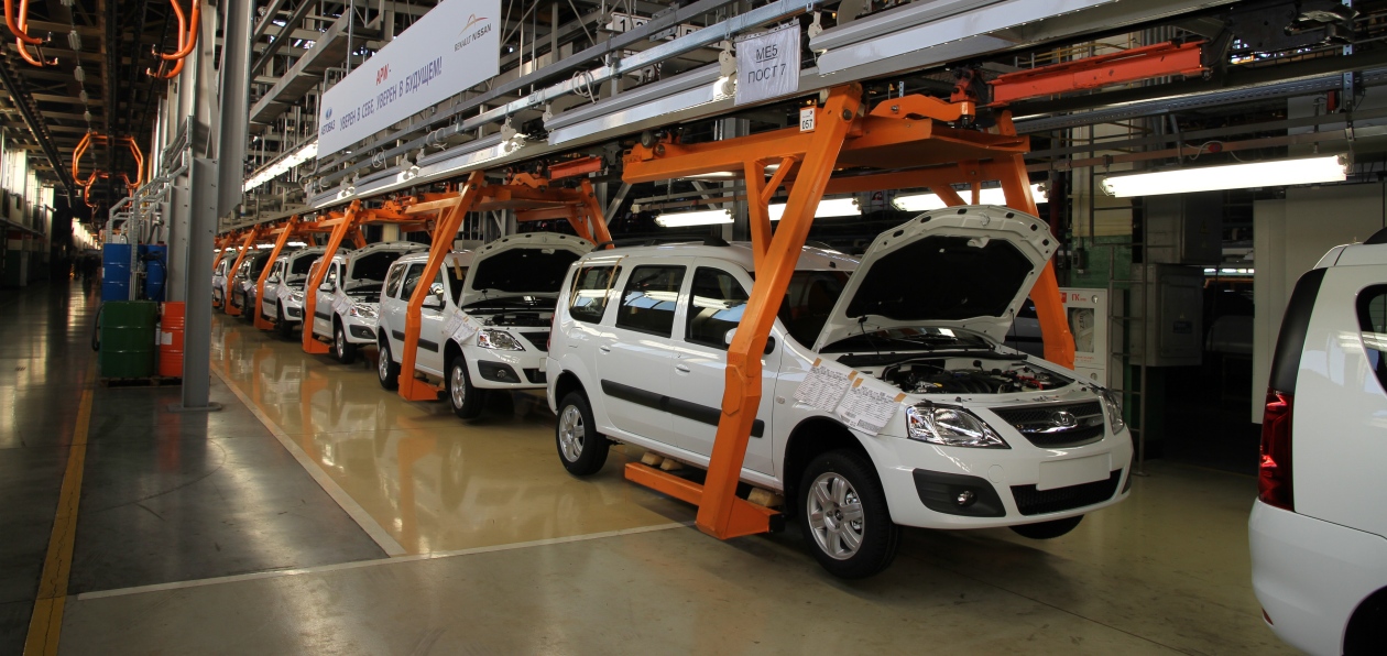 Lada остается лидером по экспорту из России