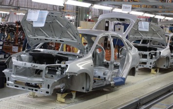 АвтоВАЗ возобновил работу после отпуска