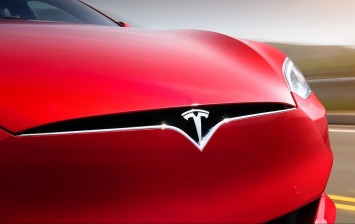 Автовладельцы обвиняют Tesla в мошенничестве