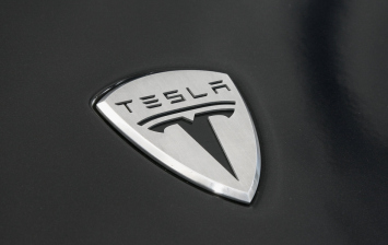 Компании Tesla разрешили производить автомобили в Китае