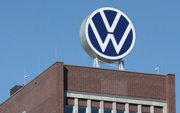 Volkswagen обвиняют в завышении зарплат топ-менеджерам