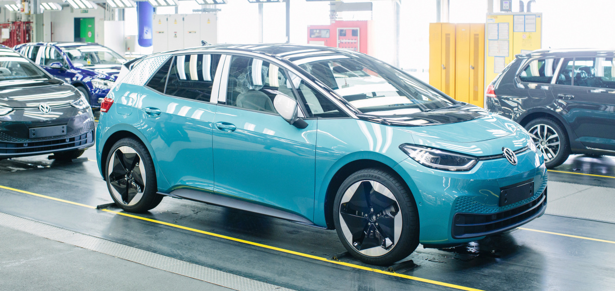 Volkswagen построит в США завод аккумуляторов для электрокаров
