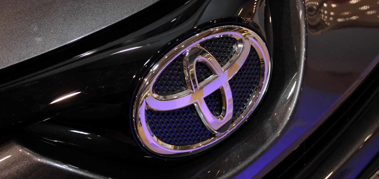 Toyota хочет нарастить продажи автомобилей за пределами Японии