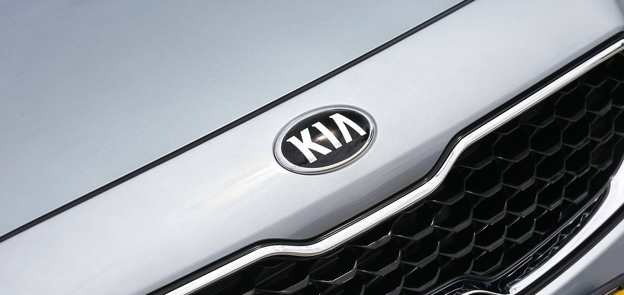 Четверть продаж Kia в мире в 2025 году придется на электрокары и гибриды
