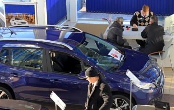 Авторынок Петербурга падает, и предпосылок для роста нет