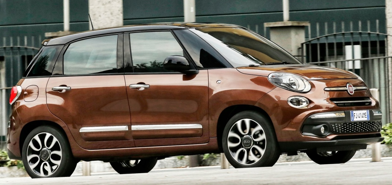 Fiat приостановил сборку 500L на заводе в Сербии из-за коронавируса