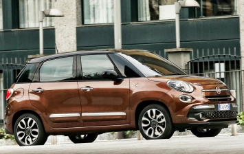 Fiat приостановил сборку 500L на заводе в Сербии из-за коронавируса