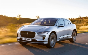 Jaguar приостанавливает производство I-Pace из-за нехватки батарей