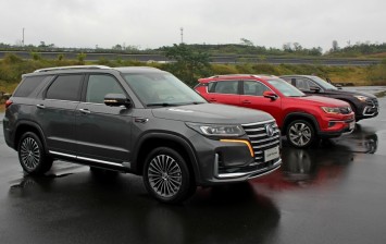 Продажи автомобилей в Китае за месяц упали на рекордные 80%