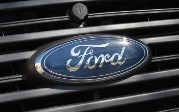 Ford намерен заработать на электрических LCV