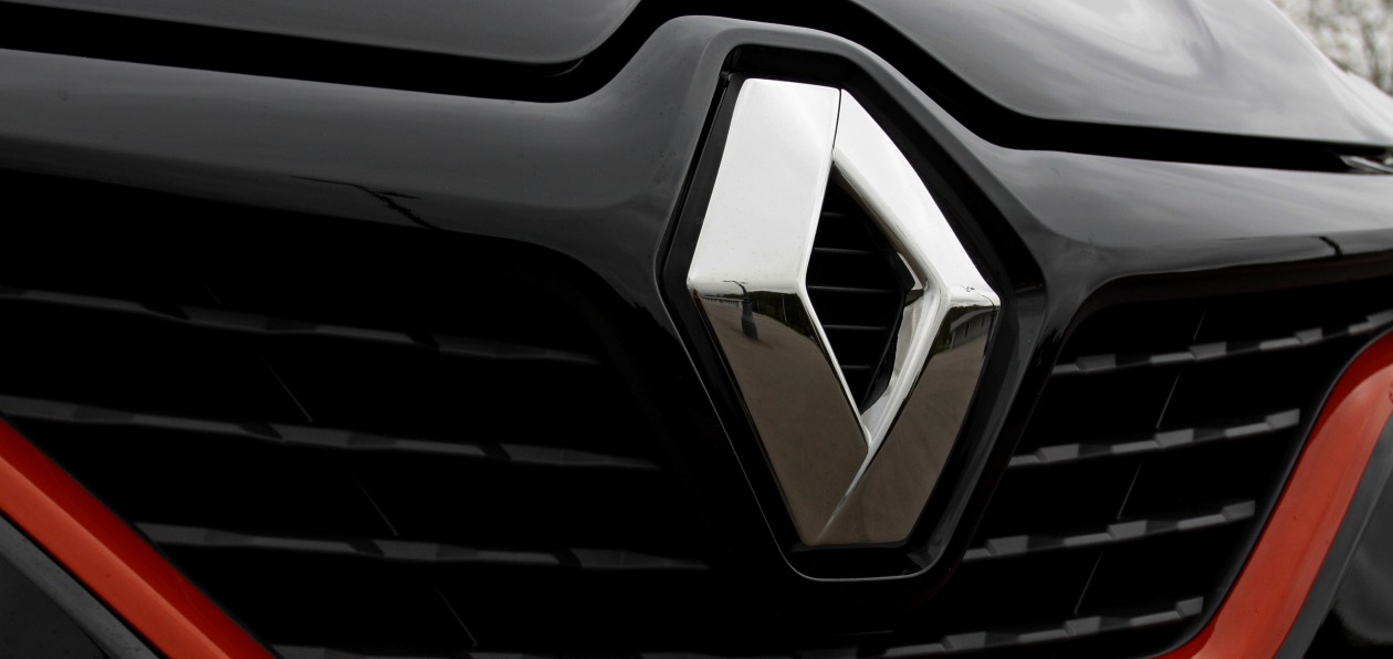 Renault останавливает работу на своих заводах в Европе