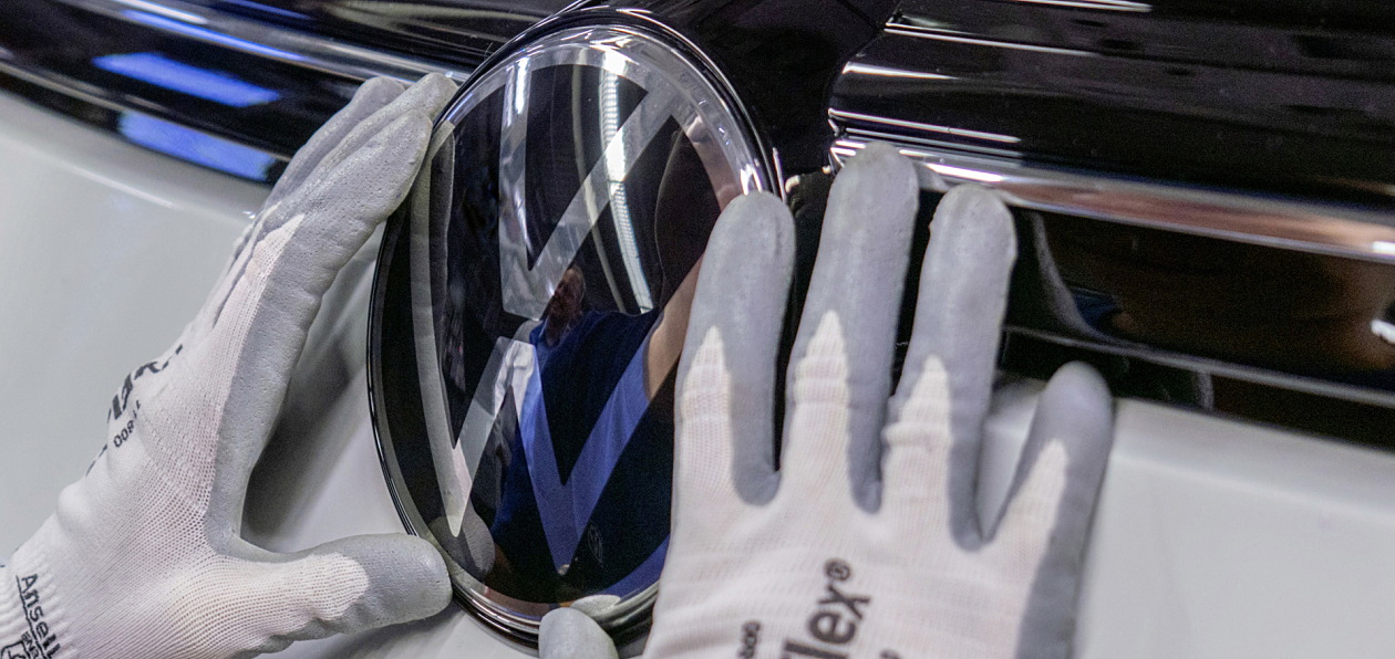 Volkswagen продлит остановку производства в Германии еще на несколько дней