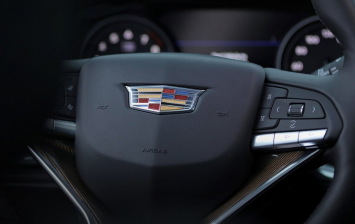 Cadillac запустил онлайн-продажи в России
