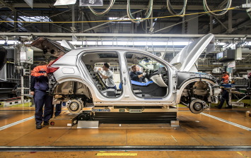 Европейские автопроизводители возобновляют производство