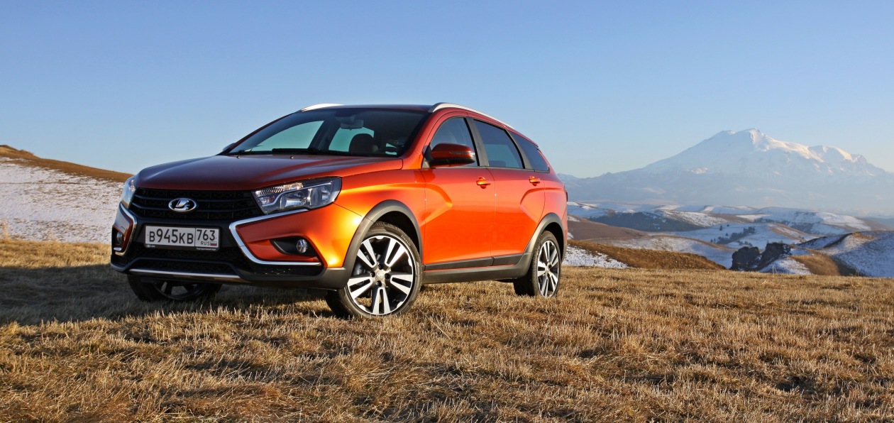 АвтоВАЗ произвел 450-тысячную Lada Vesta