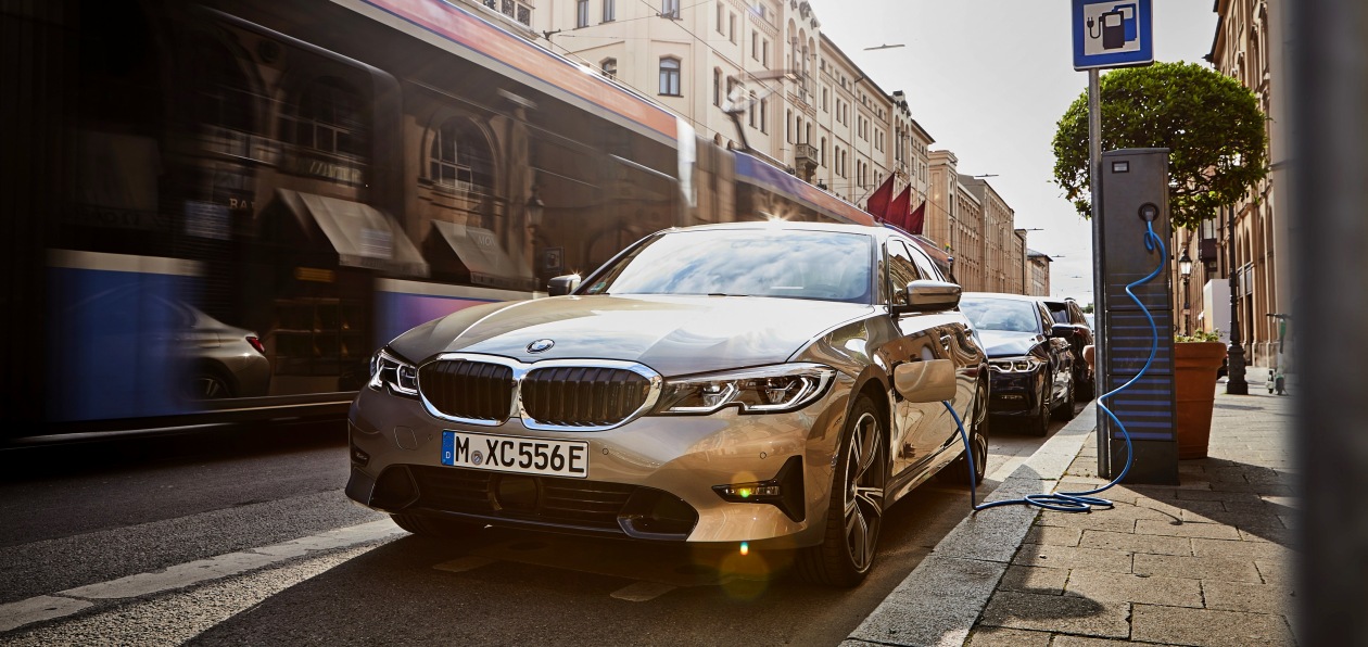 BMW фиксирует рост продаж электрифицированных моделей