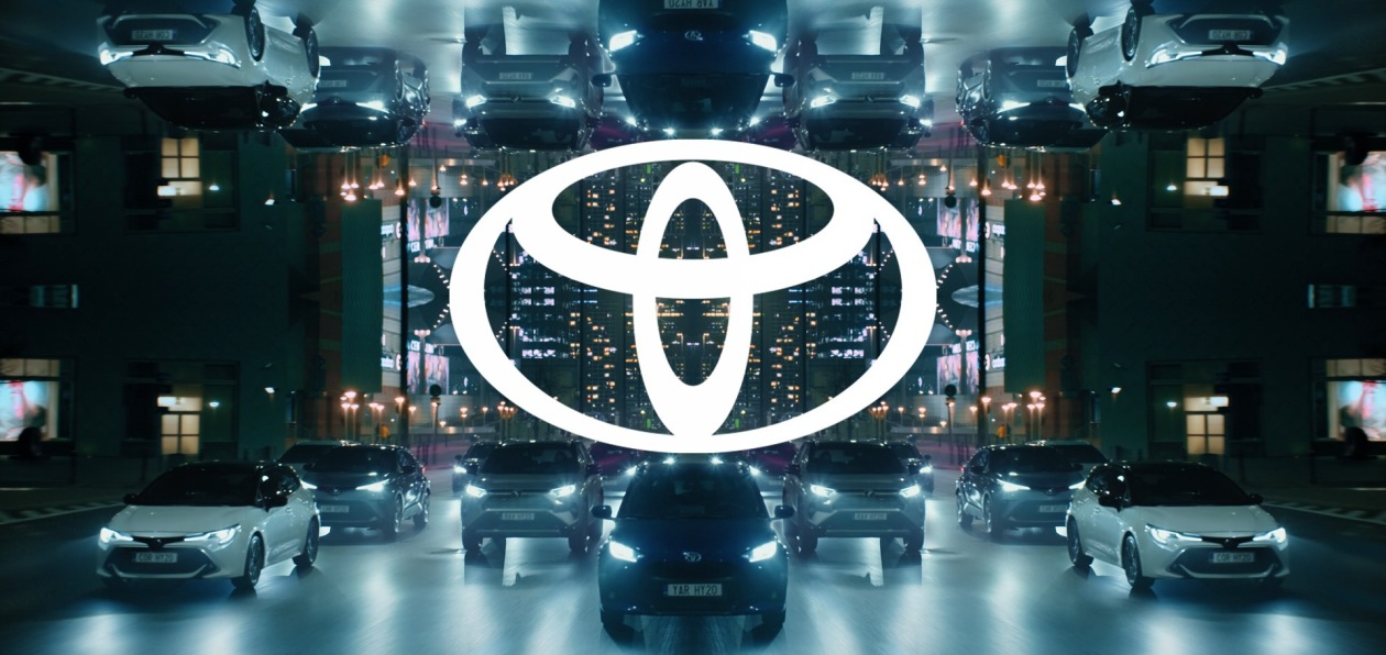 Toyota представила «рестайлинговый» логотип